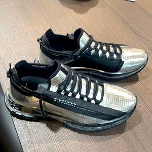 New Men’s Givenchy Spectre Low athletic shoes